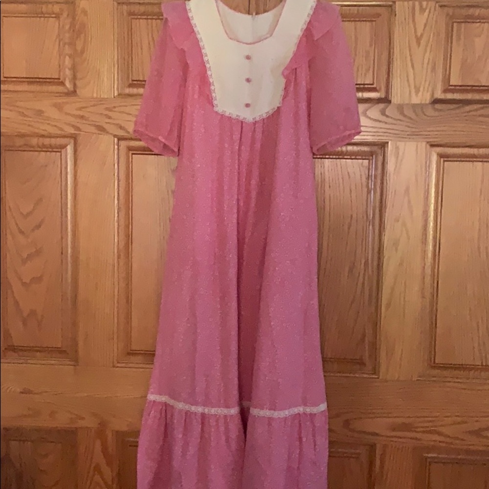 Vintage Women’s Hawaiian Muʻumuʻu